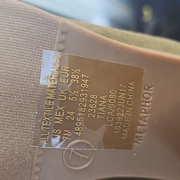 Metaphor Womens Sz 7 Tiana Green Lace Up Ankle Booties NIB - Picture 7 of 8